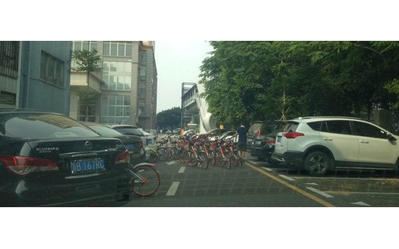 同學(xué)32年，相見后送別，計算機科學(xué)系轉(zhuǎn)行模具廠后的見面